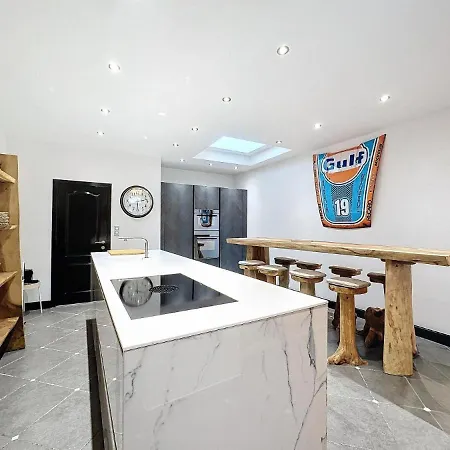 At20 - Luxury Downtown Apartment Antwerp